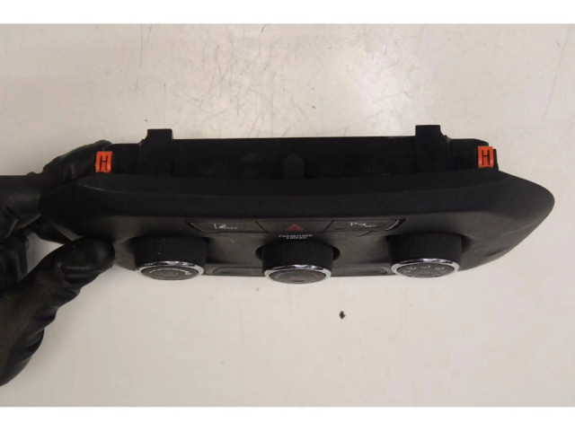 Блок управления климат-контролем    Jeep Renegade