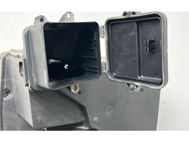 Pojistková skříňka 7E0907296A Volkswagen Transporter - Caravelle T5 2013