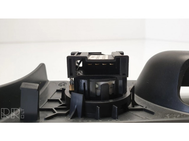 Aukšto dažnio garsiakalbis galinėse duryse