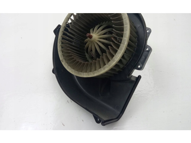 Вентилятор печки    6Q1820015C   Volkswagen Polo