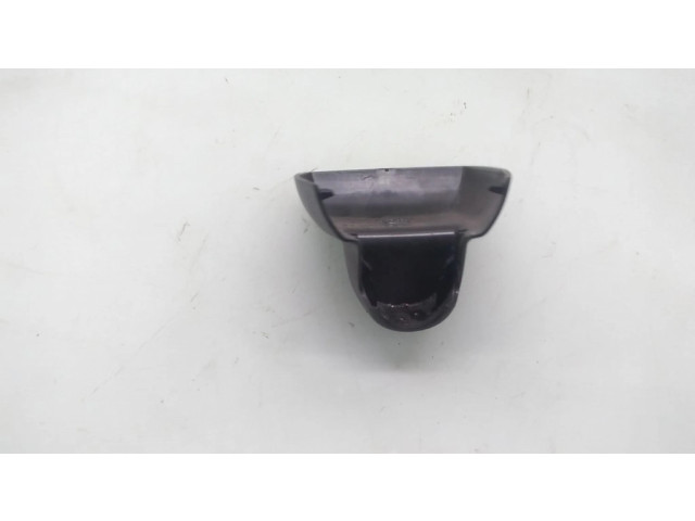 Другая деталь салона