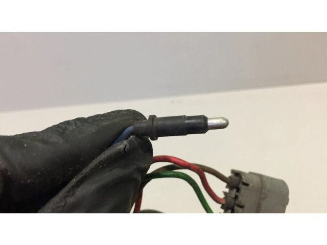 Моторчик дворников Saab 9000 CC