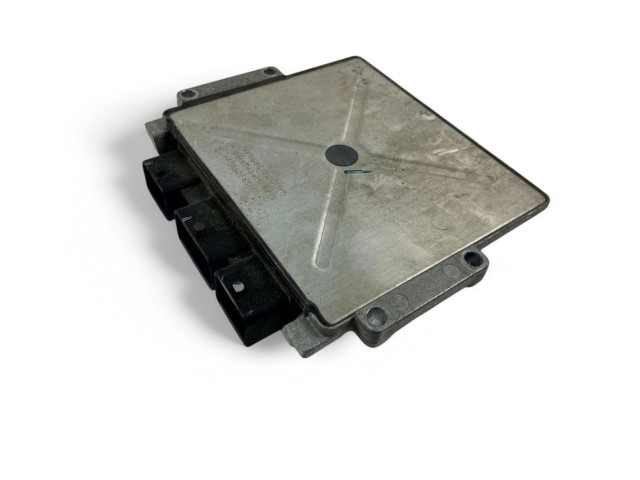 Блок управления двигателем Блок управления 30729351   Volvo V70