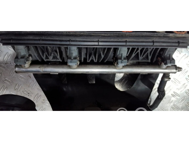 Vstřikovací lišta Mercedes-Benz A W168 pro benzínový motor 1.4