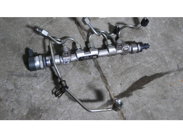 Топливная рампа NH737M, 0445214302 Honda Accord