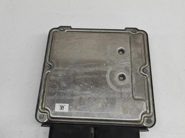 Блок управления двигателя 04L907309P, 0281031483   Volkswagen Touran III