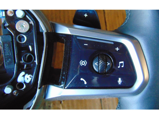 Volant BMW 5 G60 2023 5A42E48