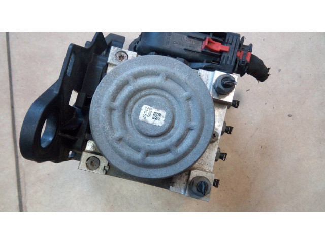 Блок АБС 3Q0907379T Skoda Octavia Mk3 (5E) 2013-2019 года