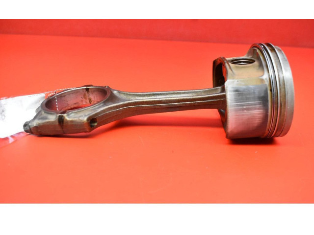  Поршень  82L64, 82L64  Audi A6 S6 C5 4B  