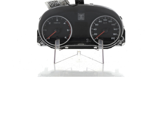 Панель приборов 8100B996   Mitsubishi L200       