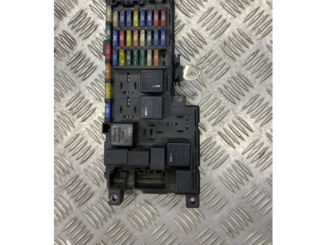 Блок предохранителей 9418322110   Volvo V70    