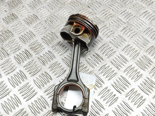 Píst 8662616, 9488343 BMW 2 F44 pro benzínový motor 2.0 B48 A20 A