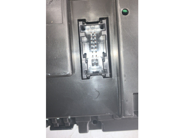 Přístrojová deska BMW 1 E81 E87 2004 62109283802