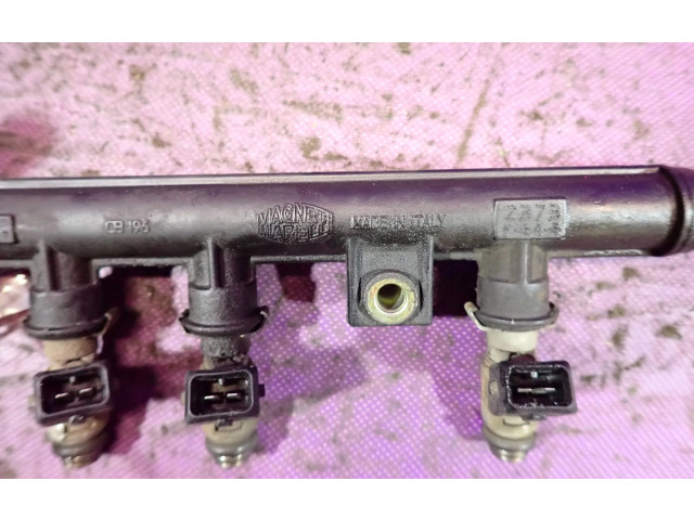 Vstřikovací lišta 3219018301, 3219018301 Fiat Punto (188) 188