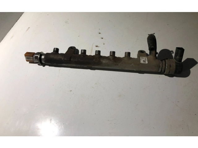 Топливная рампа 03L089C, 0250584   Volkswagen PASSAT B6  