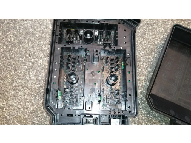 Pojistková skříňka 42733198, 30959L Buick Encore II 2021