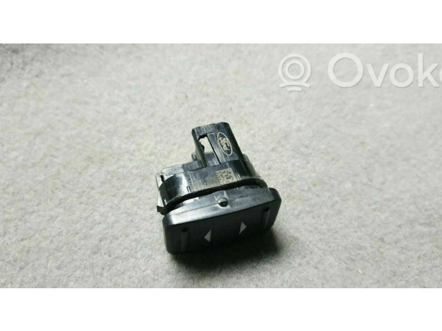 Включатель электрических окон