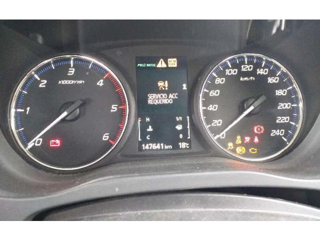 Přístrojová deska Mitsubishi Outlander 2014 8100B897