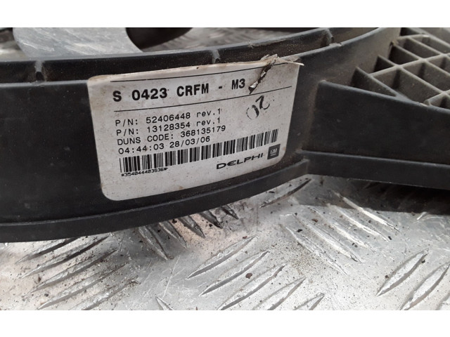 Вентилятор радиатора     8240457, 52406445    Opel Meriva A 1.3