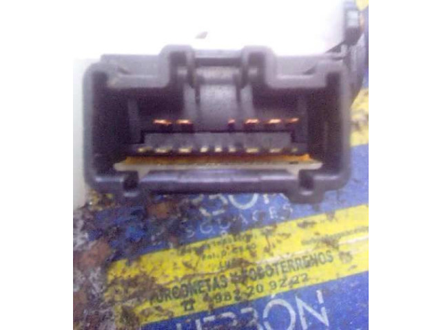 Ручка стеклоочистителей 3740050J2   Suzuki Grand Vitara I