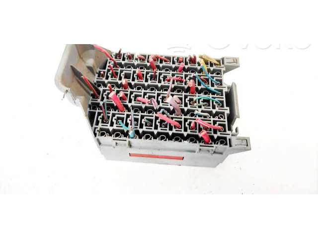 Блок предохранителей 9162439, 9162439 Volvo V70