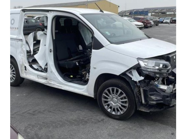 Jednotka ABS SU001B3993 Toyota ProAce City 2021