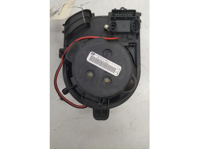 Вентилятор печки    7701049076   Renault Clio II