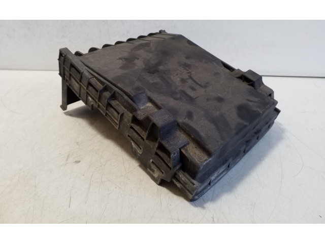 Блок предохранителей 1K0937125D, 1K0937132F Skoda Superb B6 (3T)