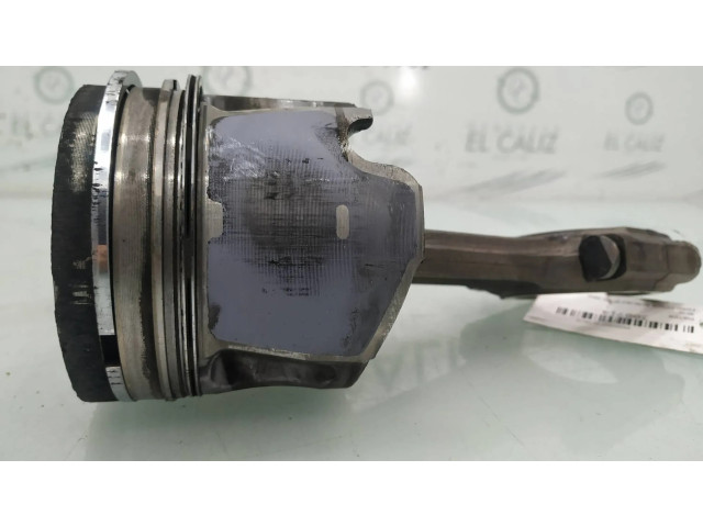 Píst Ford Focus pro naftový motor 2.0