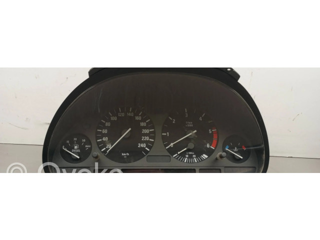 Přístrojová deska BMW 5 E39 1997 8376192, 8370086