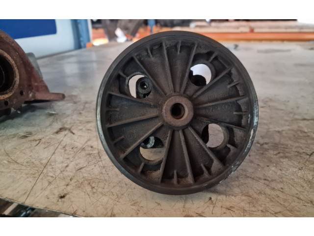 Насос усилителя руля Volvo XC90