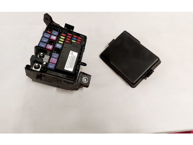 Блок предохранителей   91950-1W330    KIA Rio    