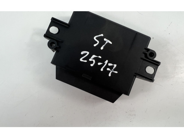 Блок управления 30682548, 6G9215K866BH   Volvo V70