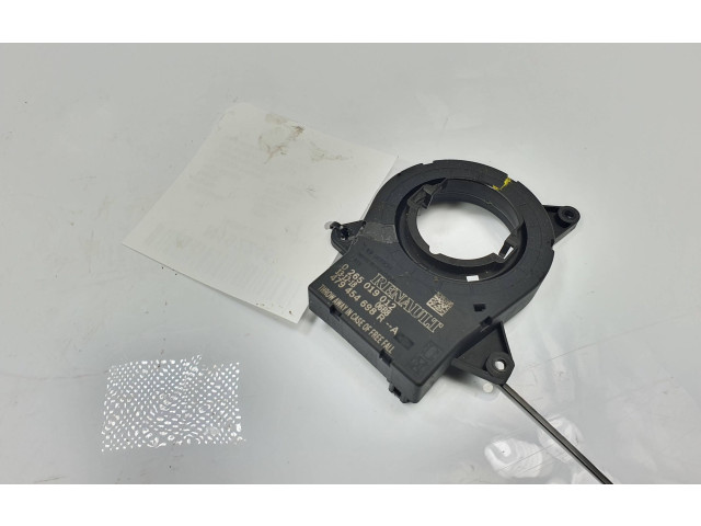 Zámek zadních dveří 479454698R Dacia Duster 2014