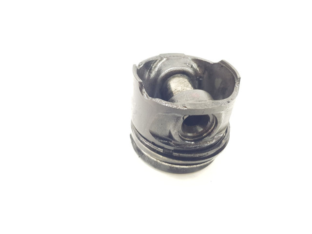 Поршень с шатуном 120A18448R, 120A18448R Dacia Dokker