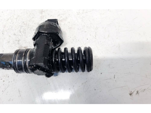 Жиклер (жиклеры) (форсунка (форсунки) 038130073BA, 038130073BA Skoda Octavia Mk2 (1Z)