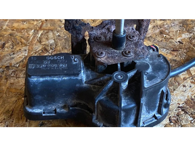 Моторчик стеклоочистителя 0390206921    Volvo 940