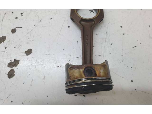 Шатун N46B18A 11247589535    BMW 3 E46  