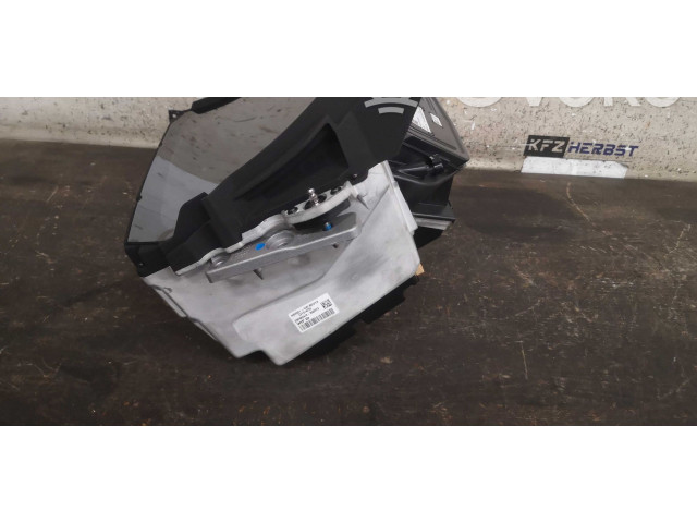 Дисплей    HeadUp10B919608F, 10B919608E   Cupra Born