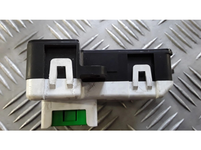 Дисплей    85271XA05A   Subaru B9 Tribeca