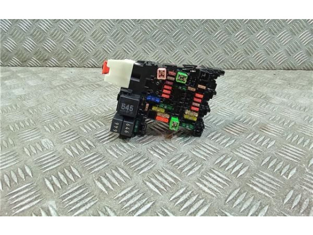 Блок предохранителей  5Q0937615C, 5Q0937615C   Volkswagen Golf VII    