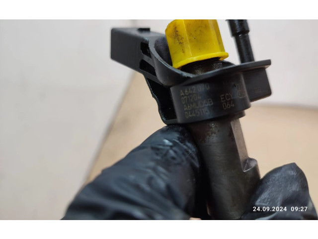 Форсунка 0445115064 Jeep Grand Cherokee (WK) OM642