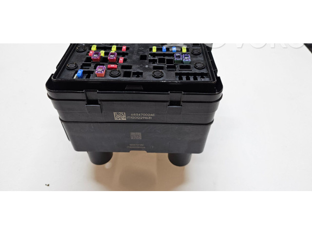 Блок предохранителей  68347002AE   Jeep Grand Cherokee WL    