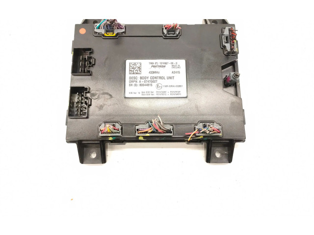 Блок комфорта 101090700D Tesla Model S