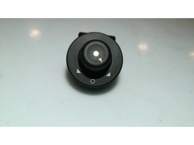 Přístrojová deska Citroen Berlingo 2012 185526