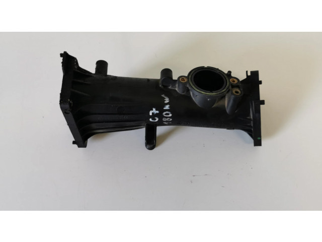 Деталь (детали) канала забора воздуха