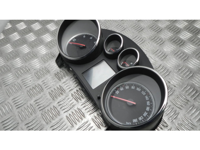 Přístrojová deska Opel Astra J 2014 13460582