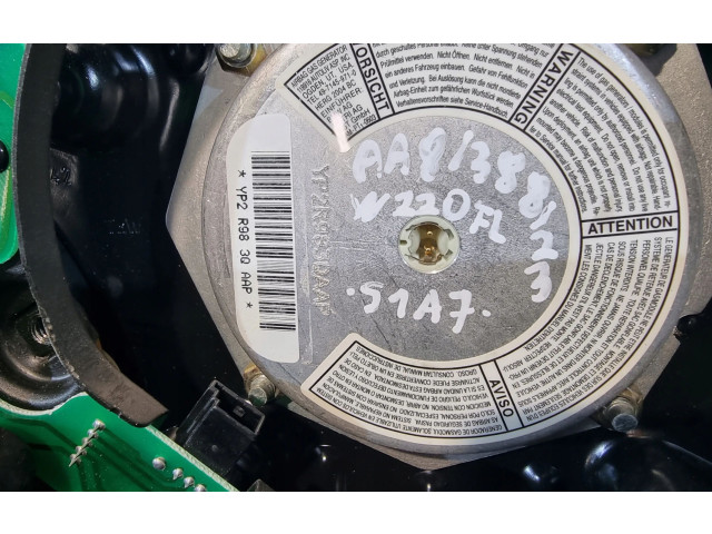 Подушка безопасности водителя    Mercedes-Benz S W220