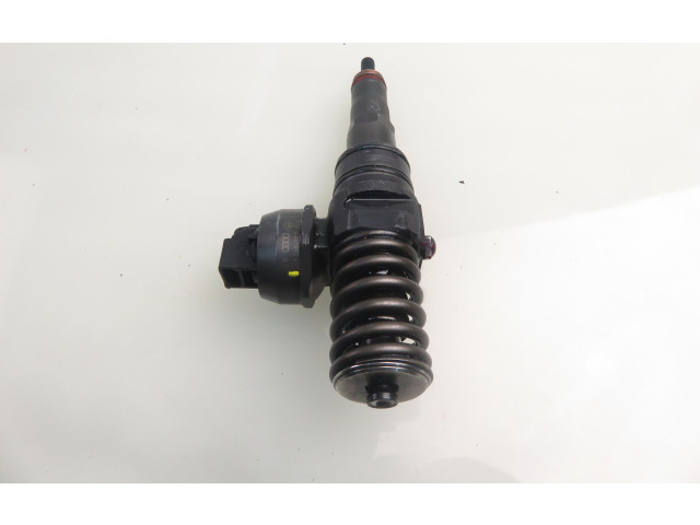 Vstřikovač 0414720215, 038130073AG Volkswagen Caddy BJB