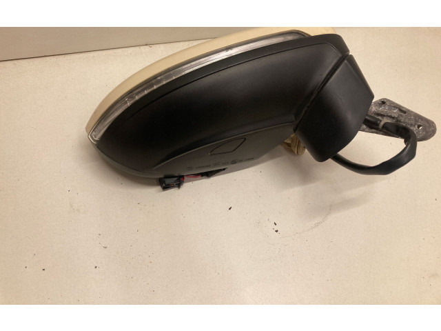 Зеркало электрическое Volkswagen Touran II 2010 - 2016 года